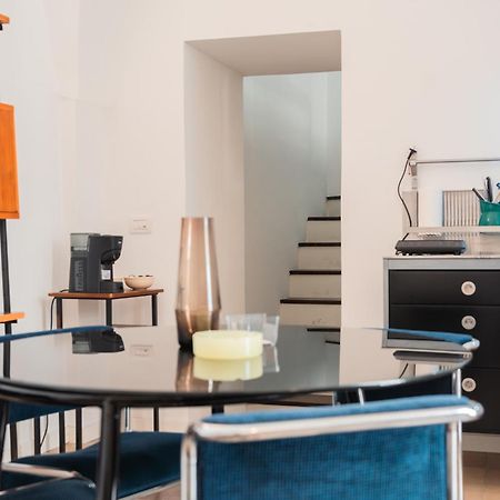 Donna Cristina Historic Apartment Лечче Экстерьер фото