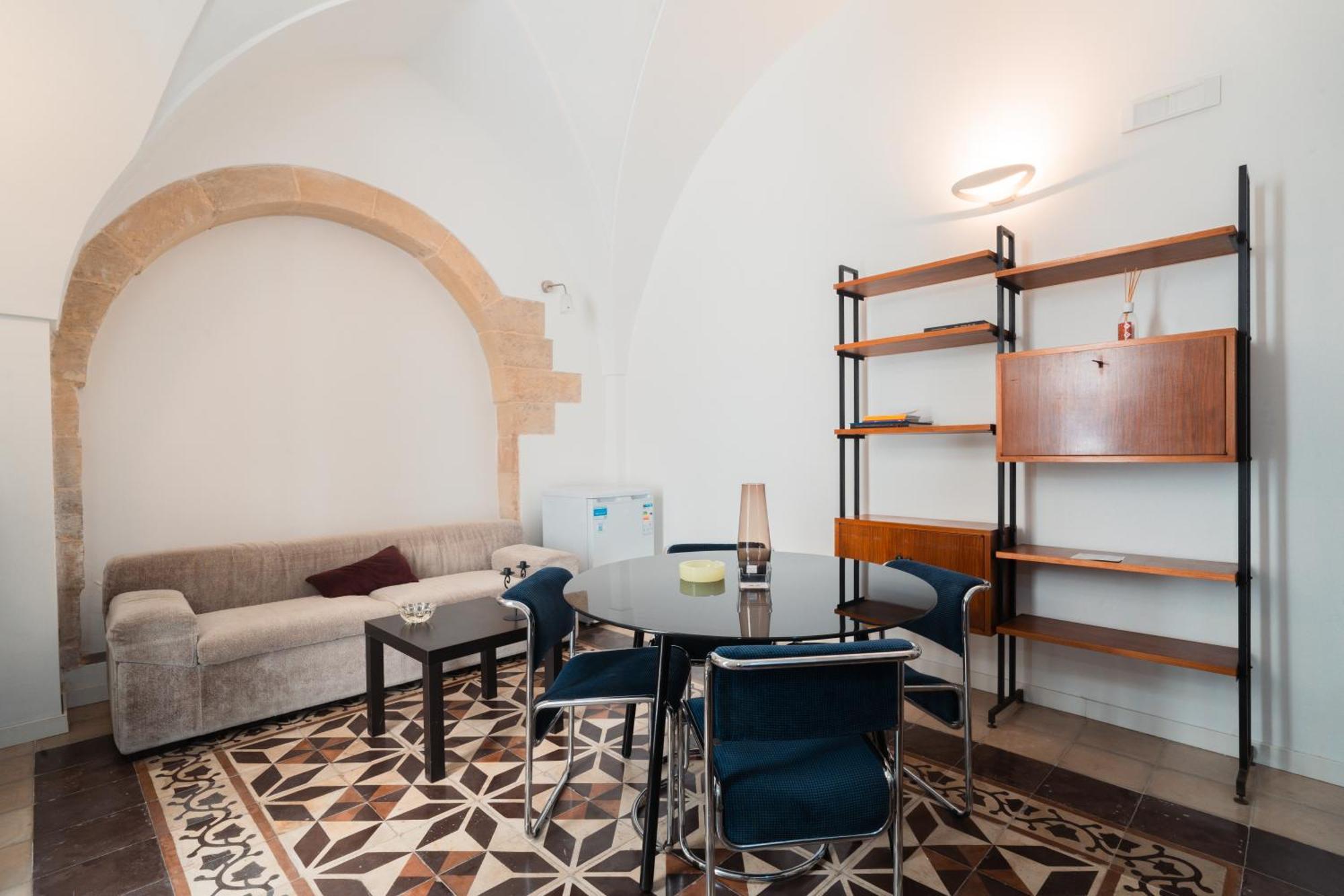 Donna Cristina Historic Apartment Лечче Экстерьер фото